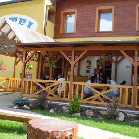 Motel Ranc รูชอมแบรอค ภายนอก รูปภาพ